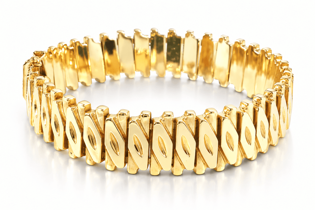 VINTAGE 14KYG 26 grams 7.25" long, 12.2mm wide Fancy Bracelet