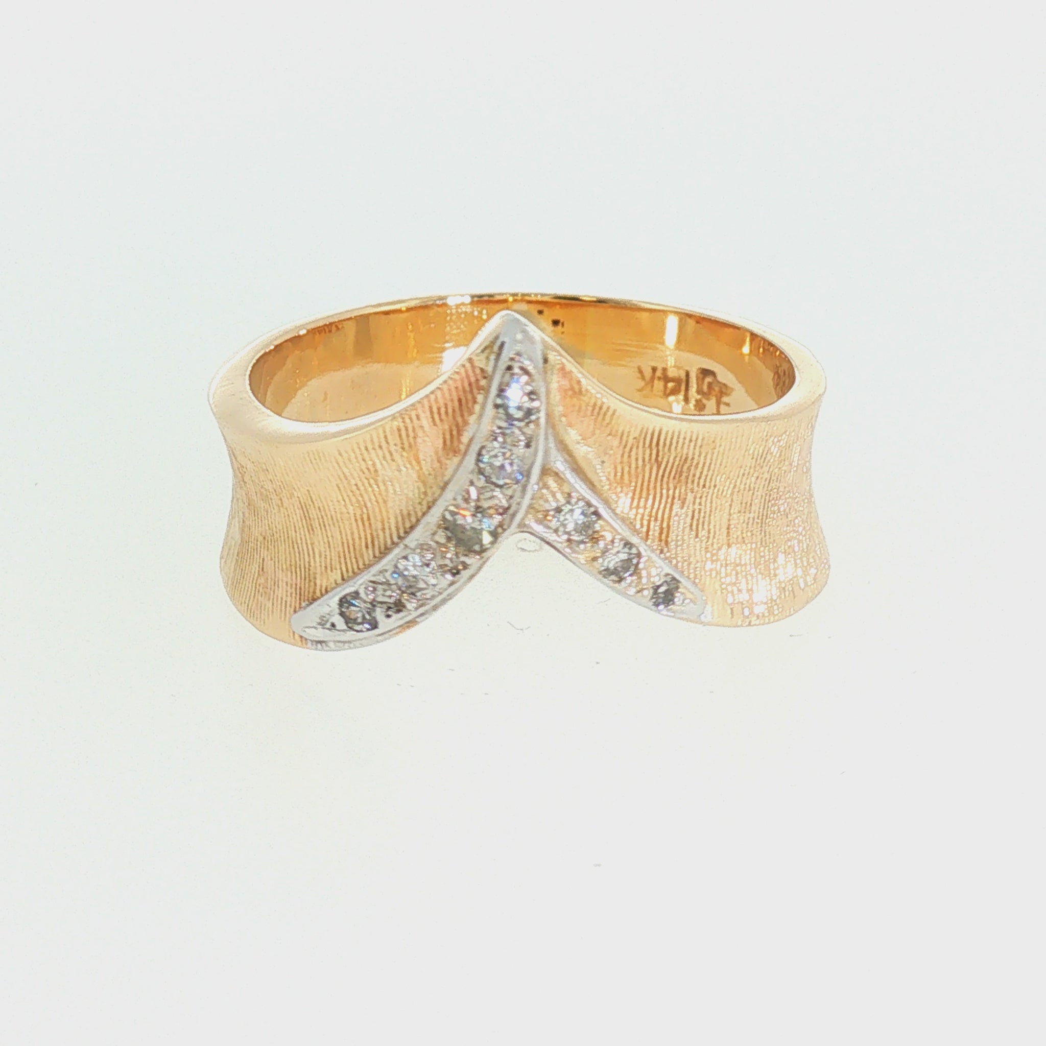 Vintage 14K Yellow Gold Florentine Chevron Diamond Statement Ring, 0.10ctw
