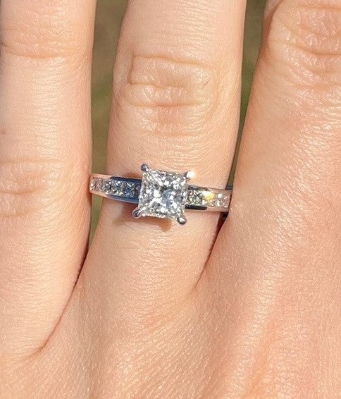 1.02ct G/VS1 Princess Cut Diamond Engagement Ring